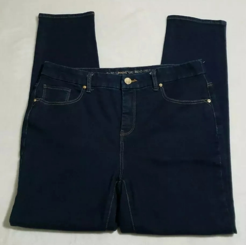 CHICO'S So Slimming Girlfriend Ankle Length Jeans